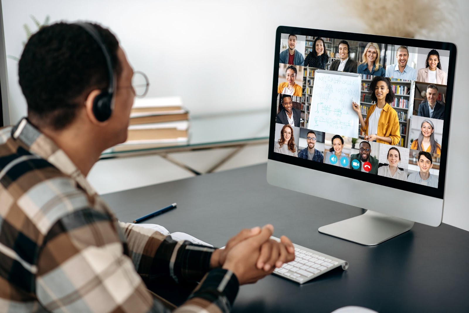LMS blended learning features