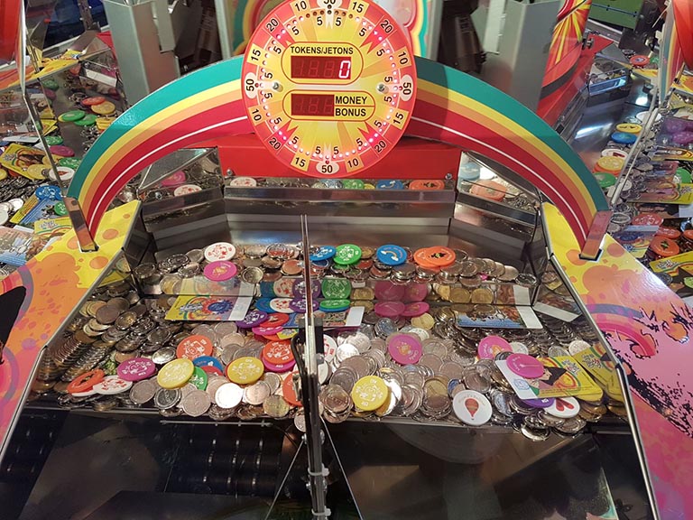 COIN PUSHERS Wizard of Oz 6 player
