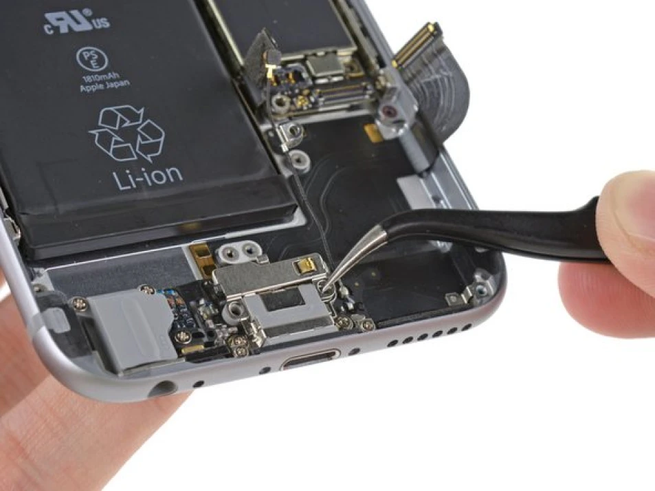 iPhone Charging Port Repair Cost and Service Details