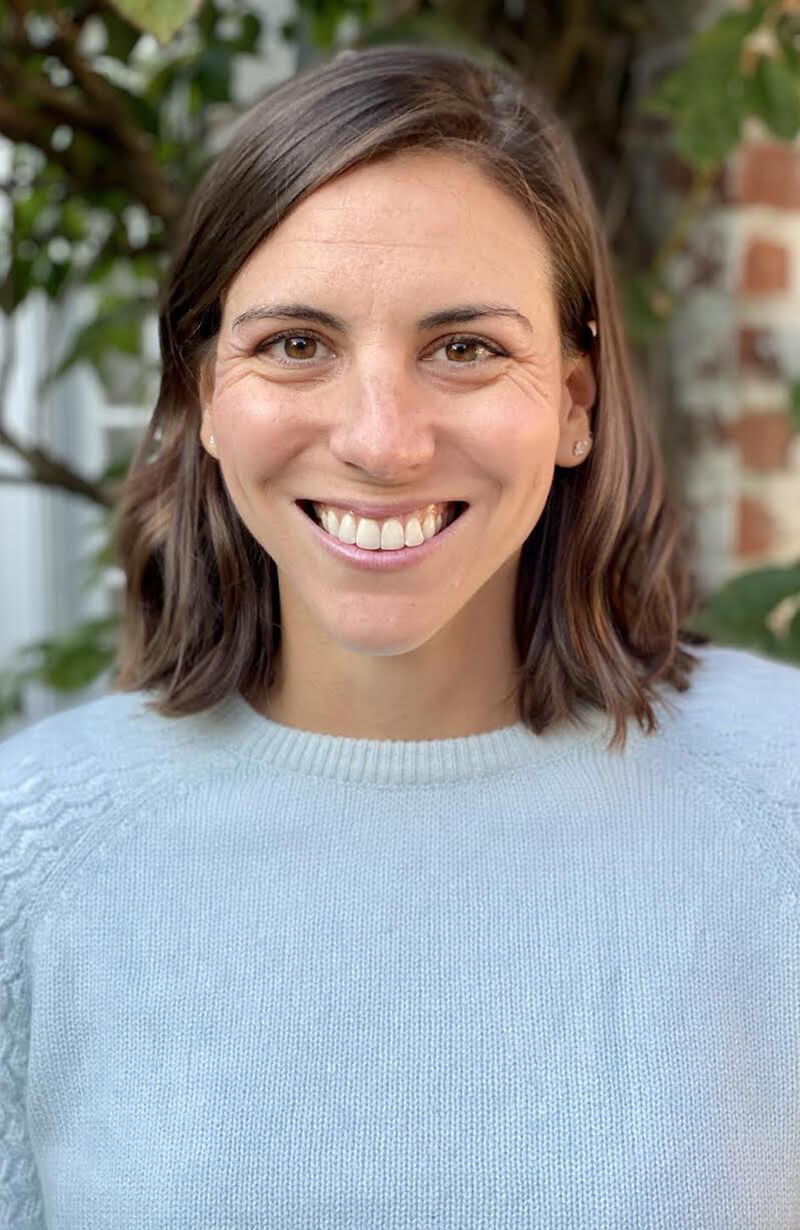 Leigh Welsh Headshot