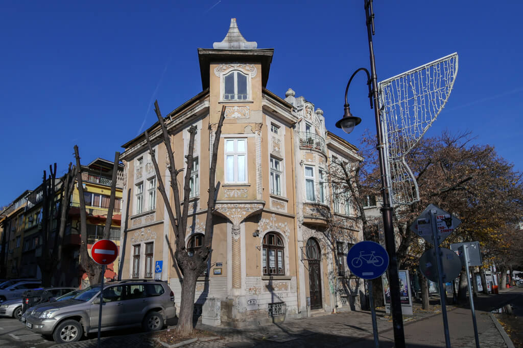 Жилищна сграда, Варна, бул. "Княз Борис І" №67