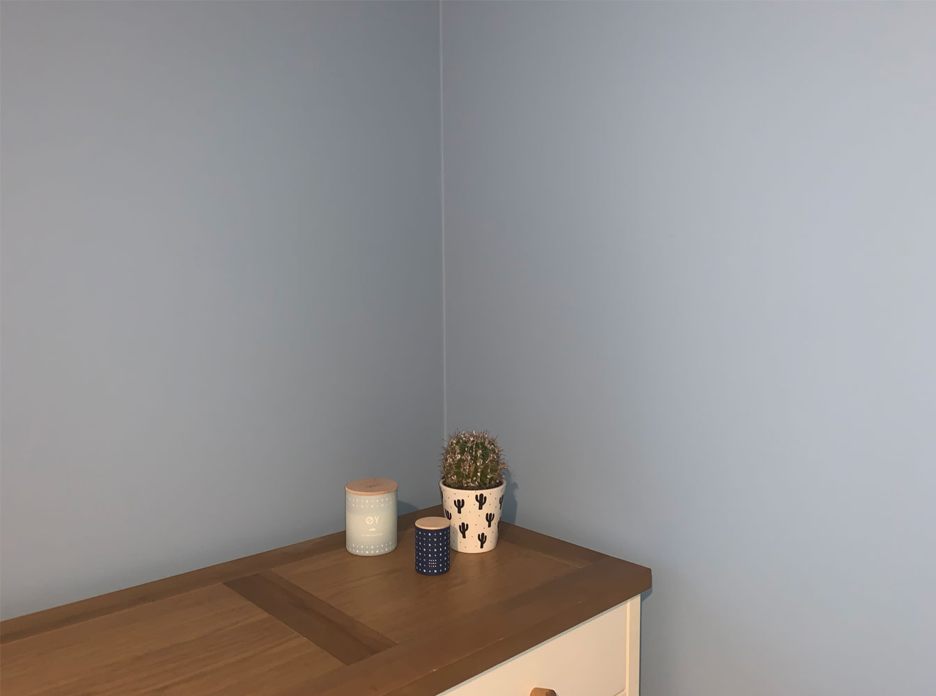 Decorating Made Easy Lick Paint Review