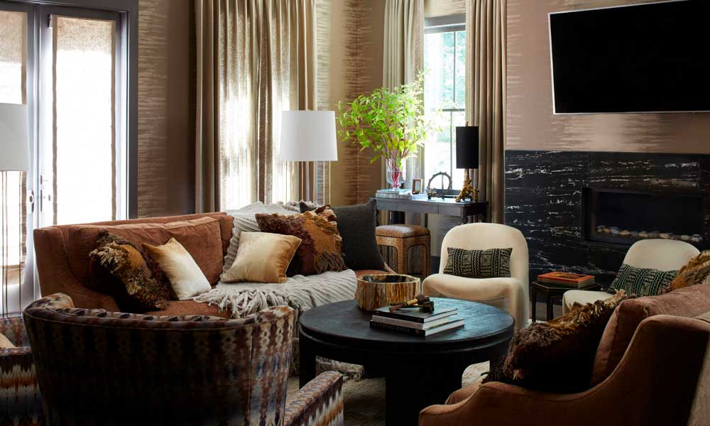 What Colors Go With Brown Furniture? The Expert Guide