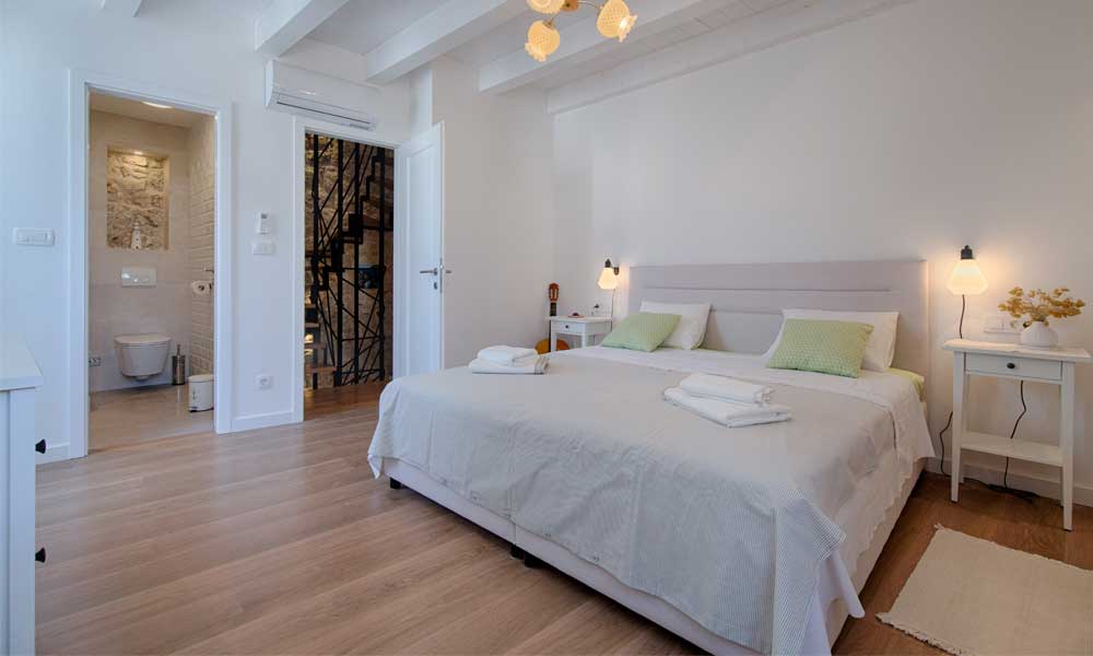 Where to Place a Bed in Your Bedroom