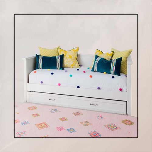 What is a Daybed? Plus, How to Use One at Home