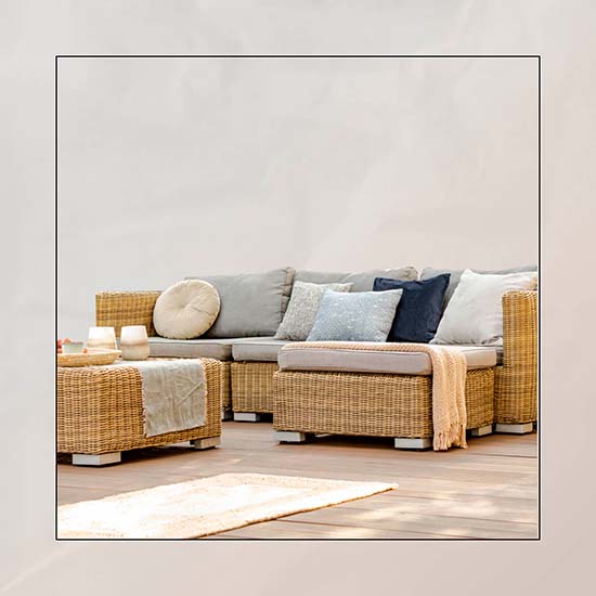 What's The Best Time to Buy Patio Furniture? Find Out Here.
