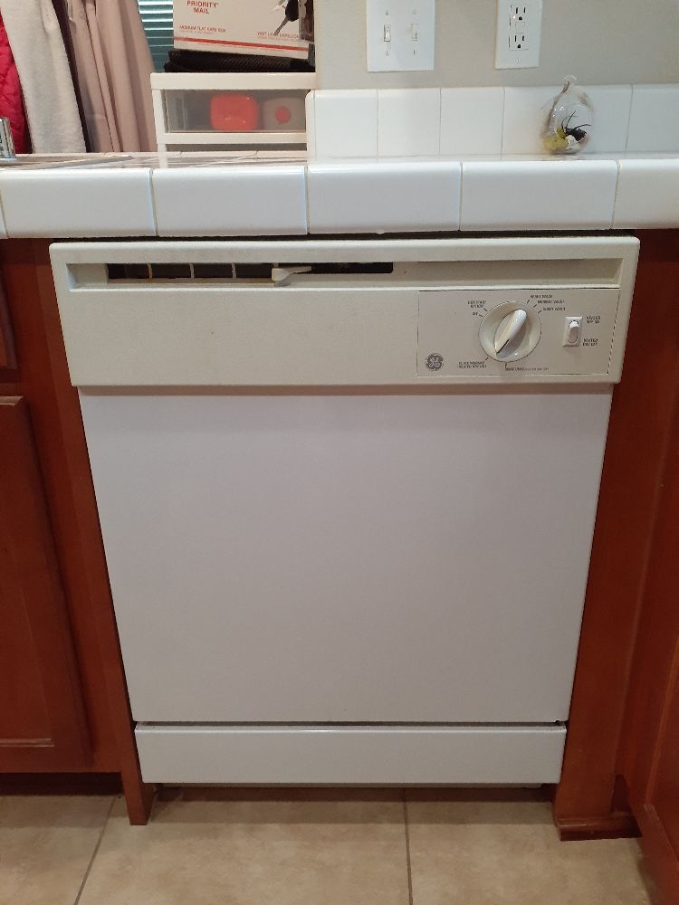 ᐉ GE Dishwasher drains but it's flooding the counter How to Fix