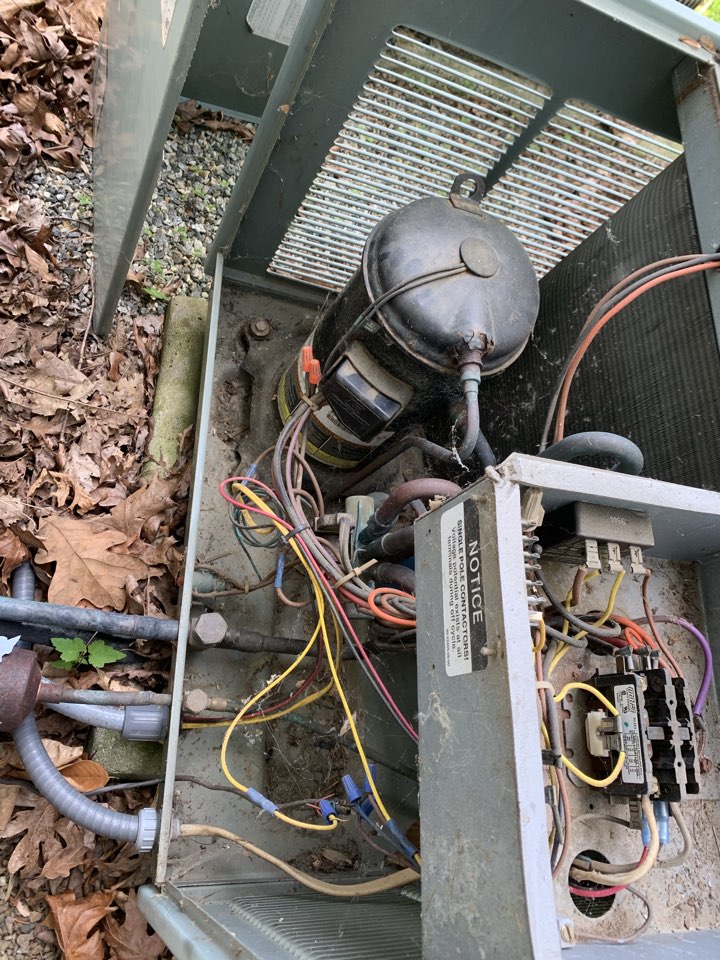 Trane XR11 Not Fan Stopped, Tried Spinning Manually Got It, 51 OFF