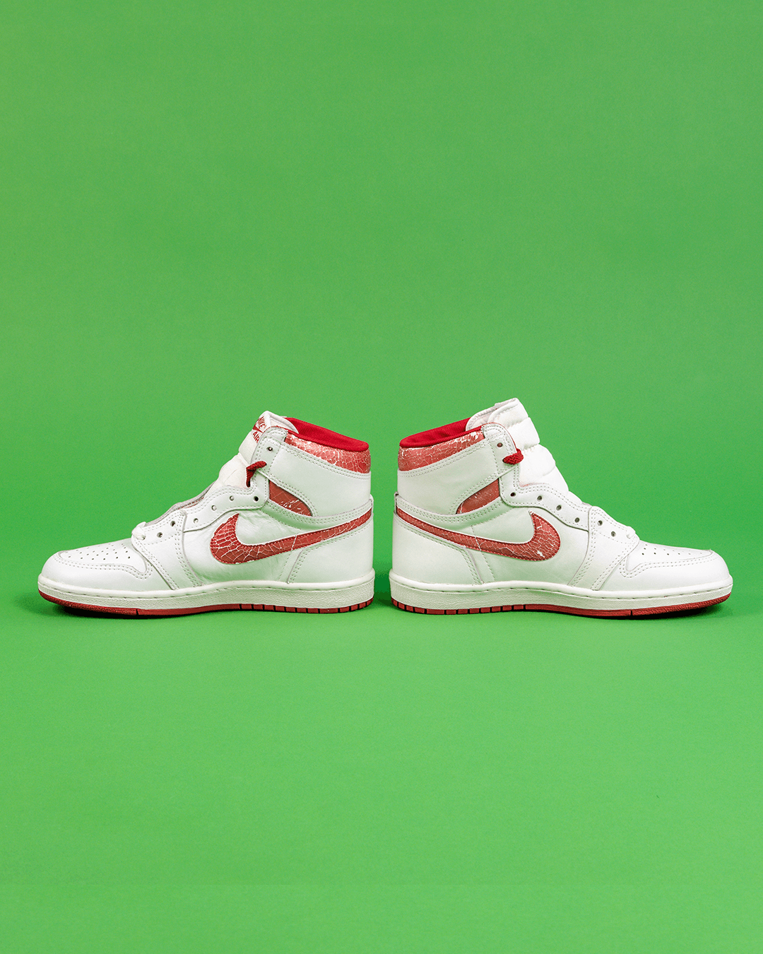 nike jordan 1 metallic red