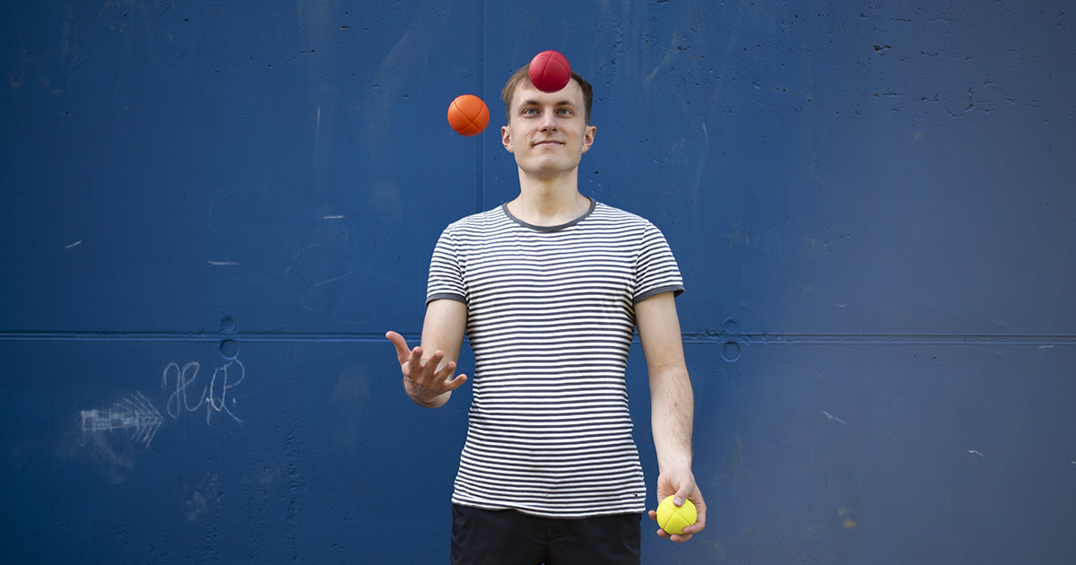 Jugglequip How to Juggle 3 Balls