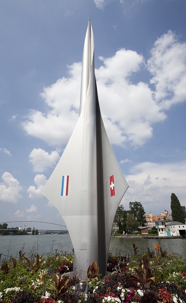 Border Triangle Scultpure