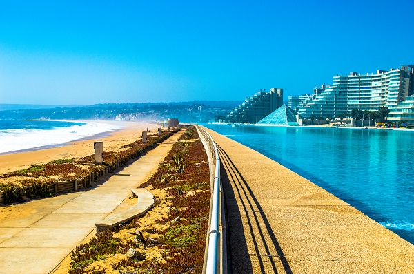World's Largest Outdoor Pool
