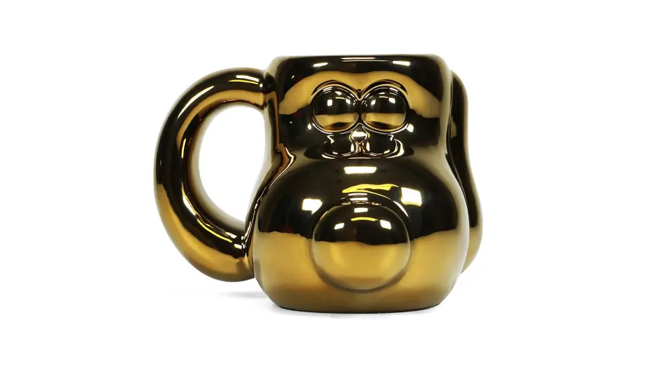 Gold Gromit mug