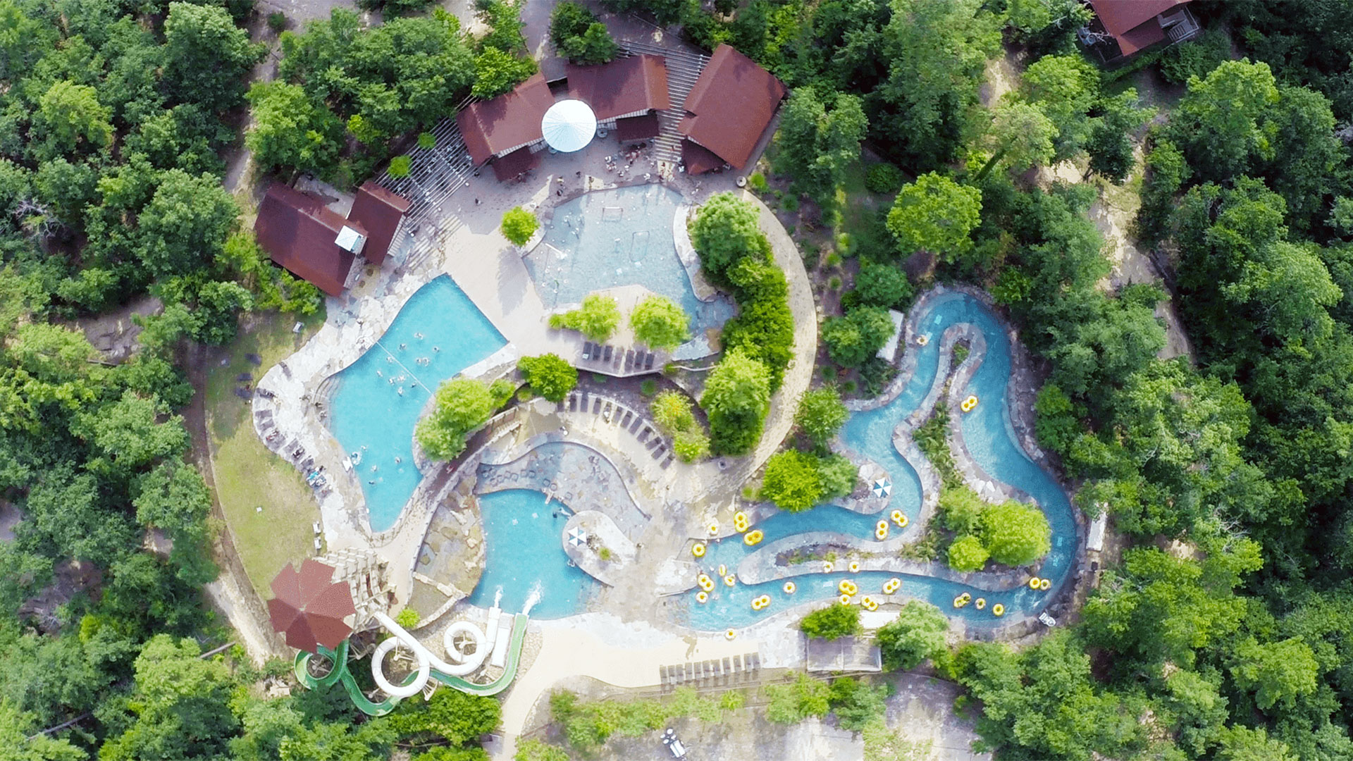 Overhead photo of the lazy river at Allaso Ranch