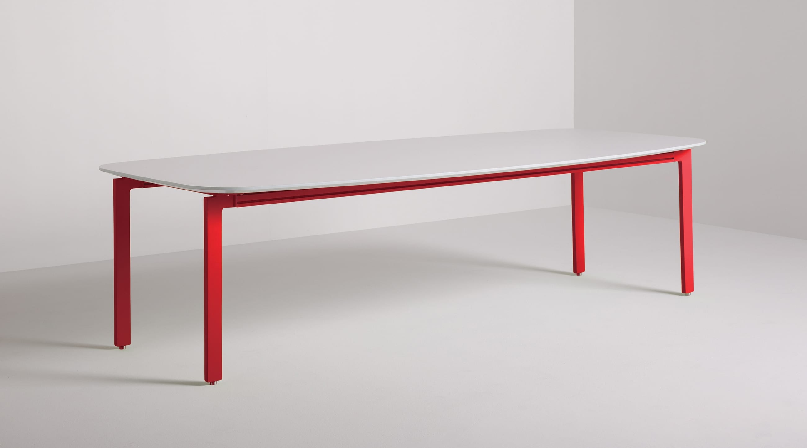 Nomad® Table
