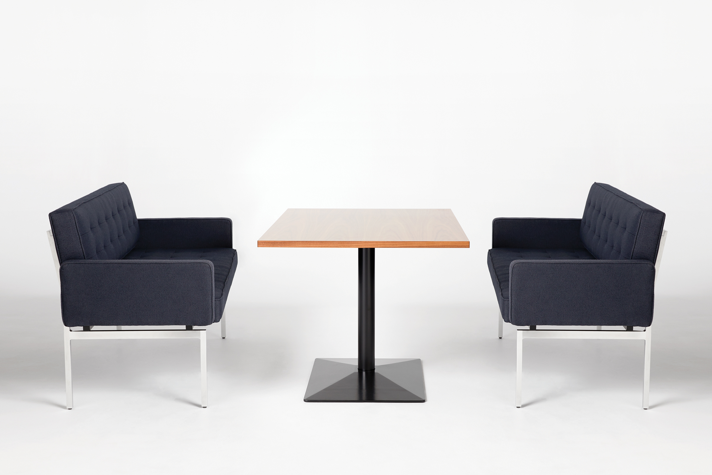 32 Table