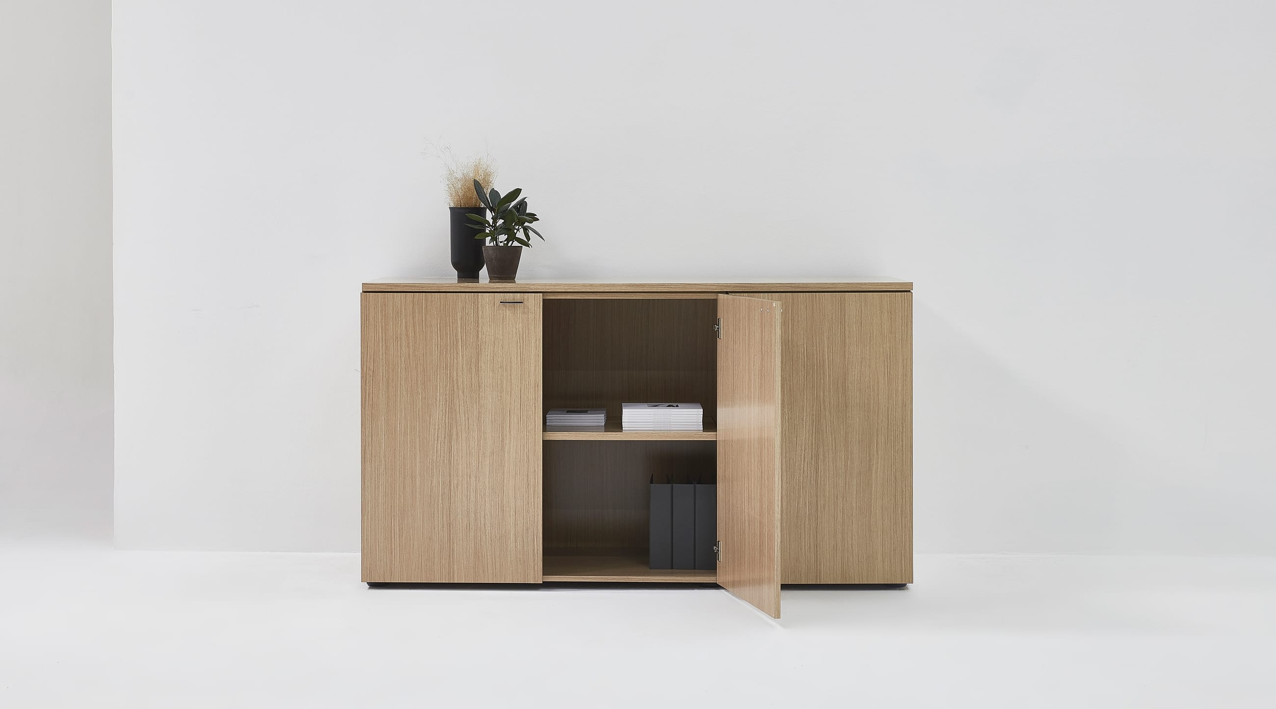 SIMPLE Credenza