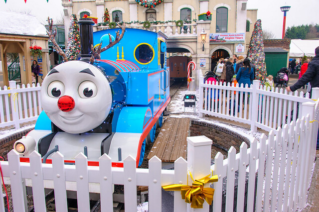 Thomas the tank engine celebrates christmas