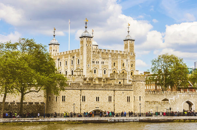 tower of london sightseeing with kids fun