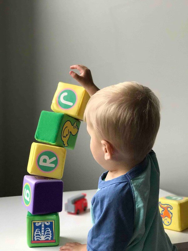 Boys Names Beginning With R