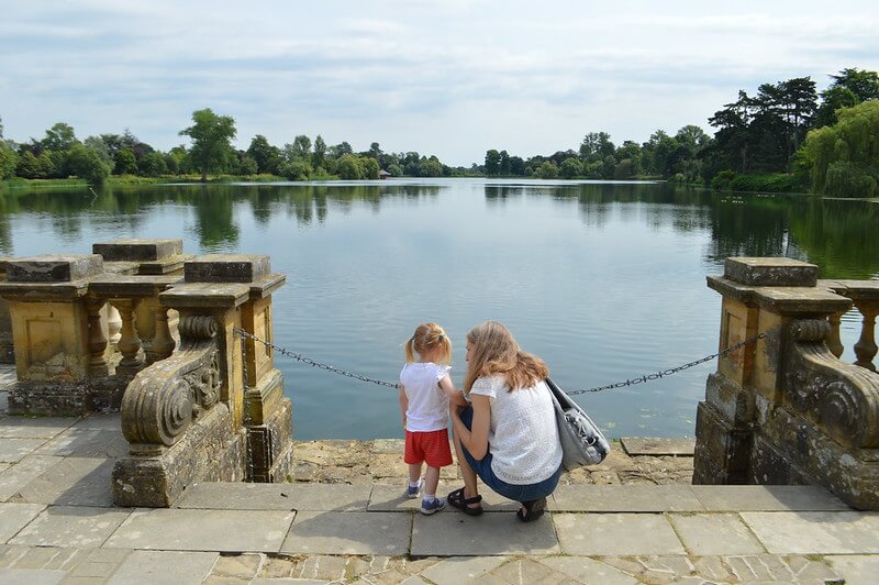 Family enjoying the lake at Hever Castle