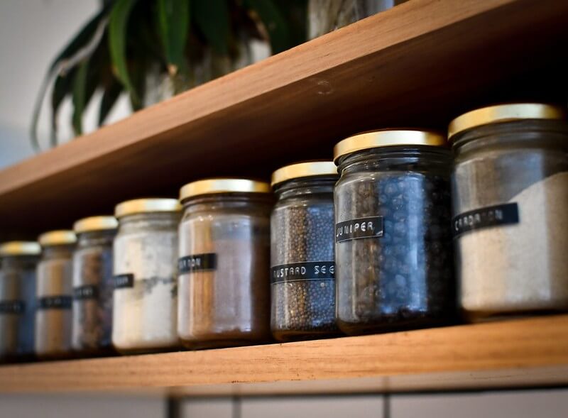 Spice Labels, great kitchen cupboard organisation ideas