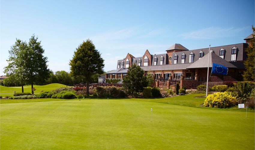 Golfing green at The Village Hotel, Blackpool.
