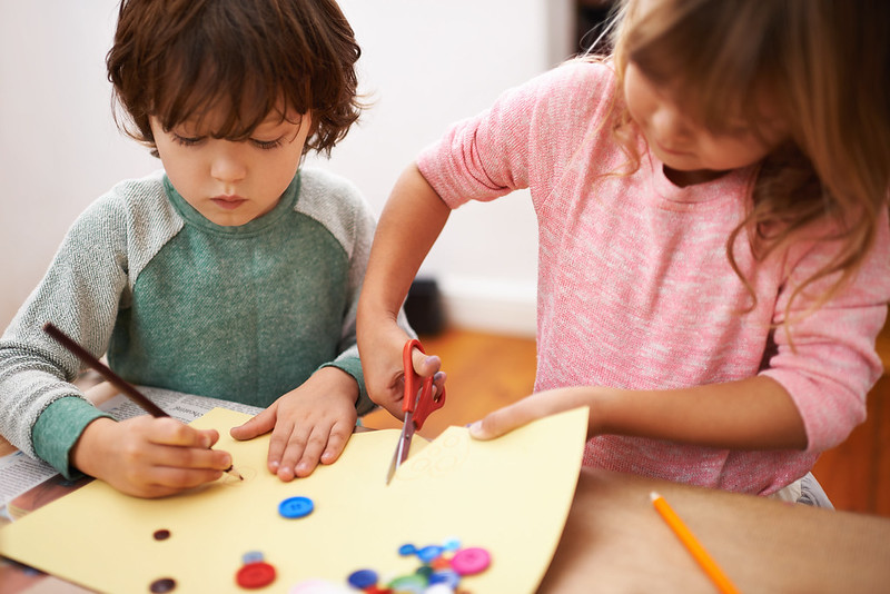kids arts and crafts entertainment service for free