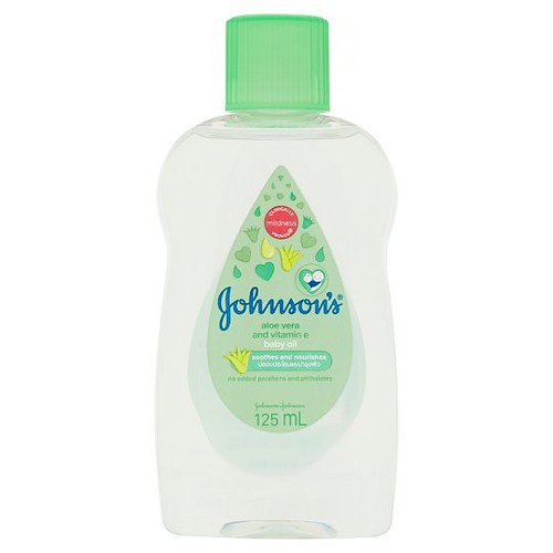 Johnson's Aloe Vera And Vitamin E Baby Oil.