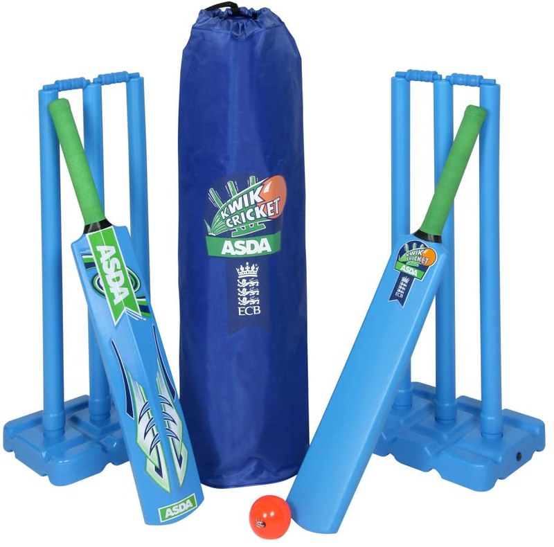Kwik Double Junior Cricket Set.