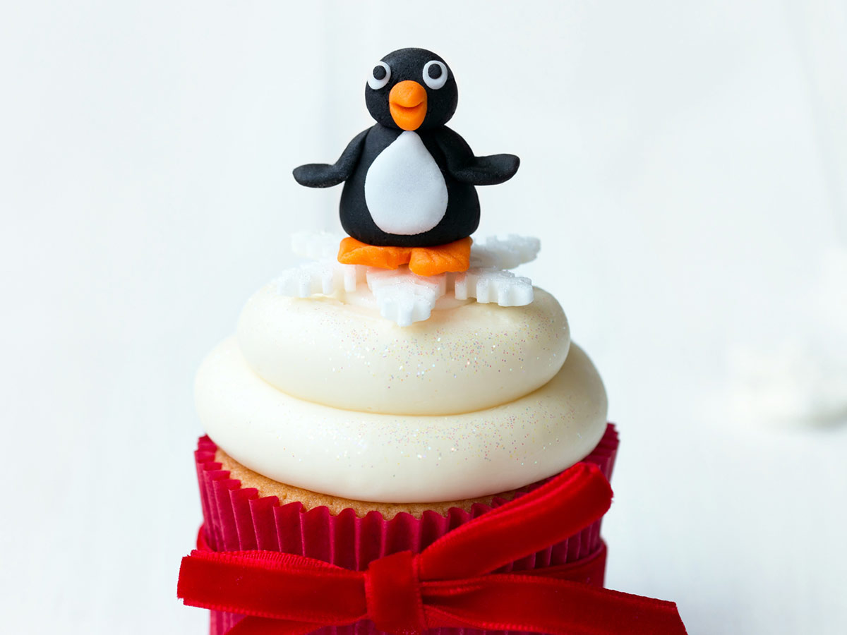 How To Make A Penguin Cake That Is Brrr Illiant By Kidadl