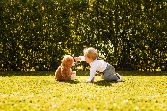 (Short baby boy names can make your little boy stand out from the crowd.