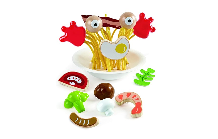 Colorful and appetizing wooden spaghetti toy for cooking games.