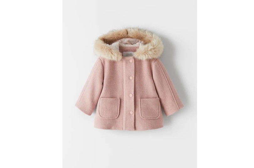 Elegant, fashionable pink duffle coat made in high quality fabric.