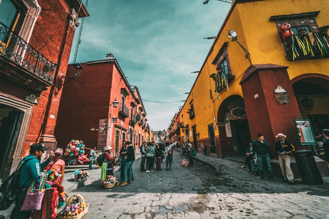 Mexican last names are often of Spanish origin.