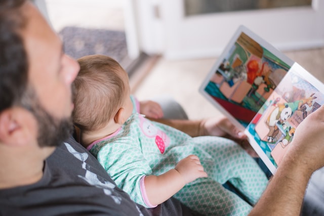 Dad names from TV are popular among parents.