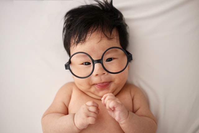 Having girl baby names that means wisdom, smart and intelligent can certainly boost the confidence of your girl.