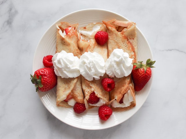 Matching your sweet food pictures with a sweet food blog name is one of the steps to easily pick readers' attention to your food blog.