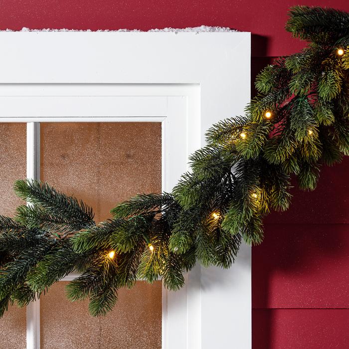 Lights4Fun Prelit Outdoor Christmas Wreath Garland.