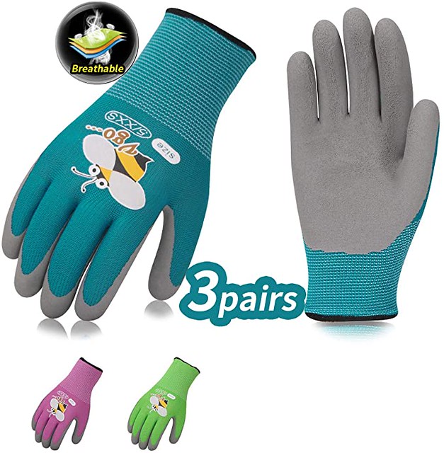 Vgo Three Pairs Kids Multicolored Garden Gloves.