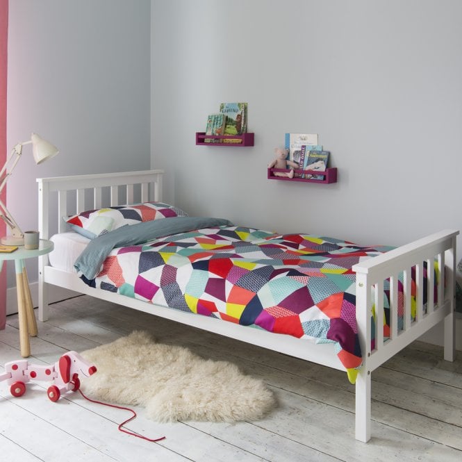 Noa & Nani Single Bed Dorset In White.