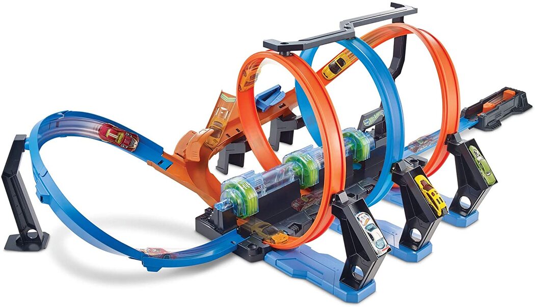 Hot Wheels FTB65 Corkscrew Crash, Connectable Track Set With Loops And Diecast And Mini Toy Car