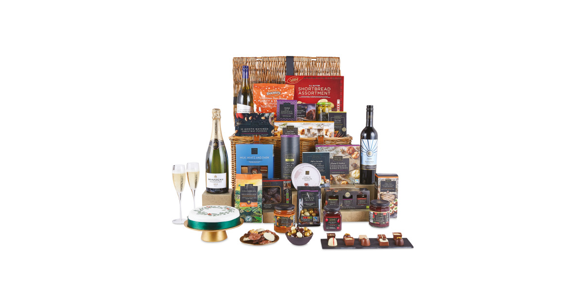 The Ultimate Celebration Christmas Hamper - Aldi.