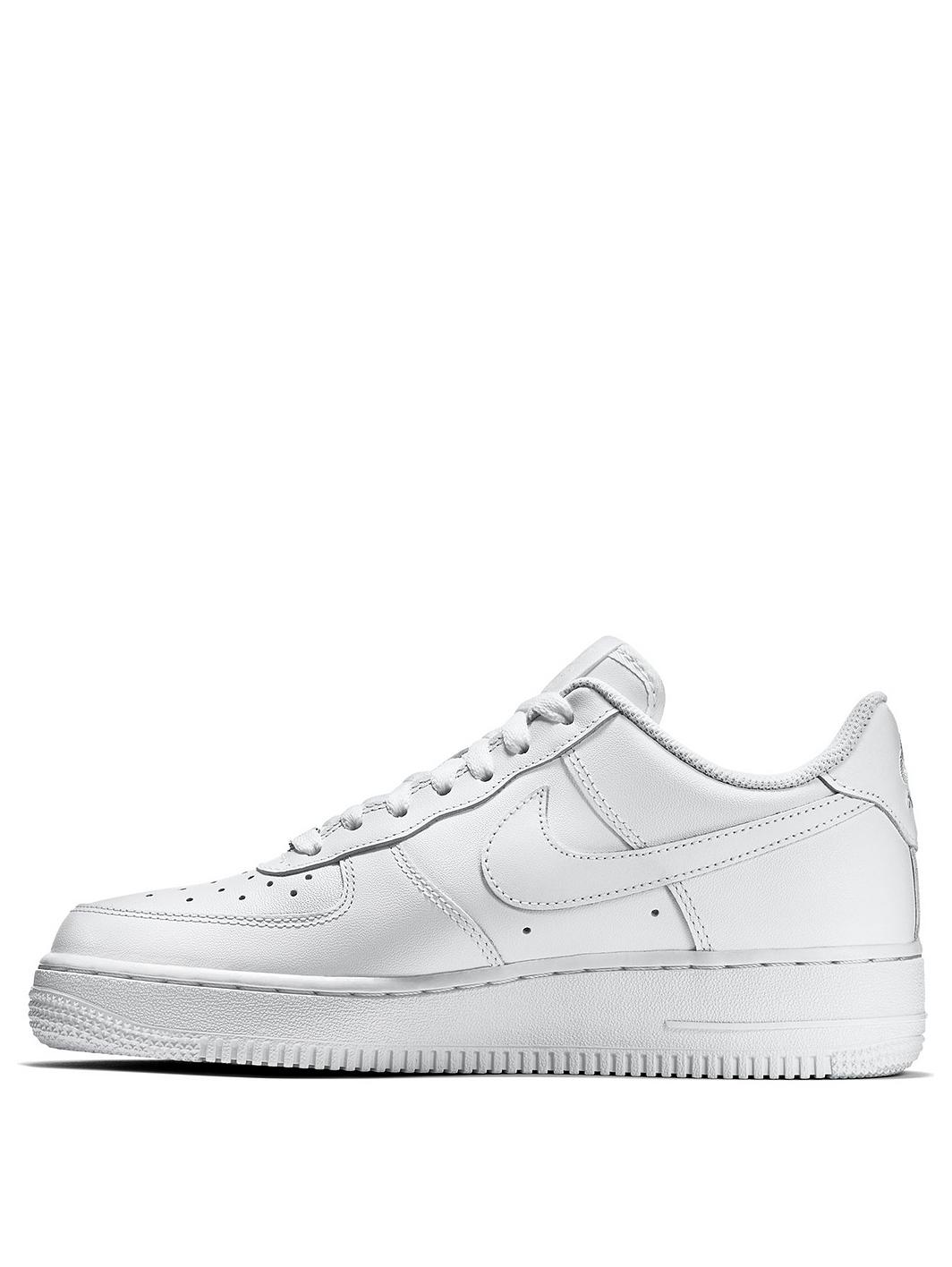 Nike Air Force 1 '07.