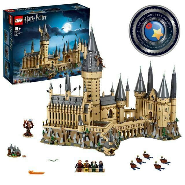 Harry Potter Lego Hogwarts Castle.