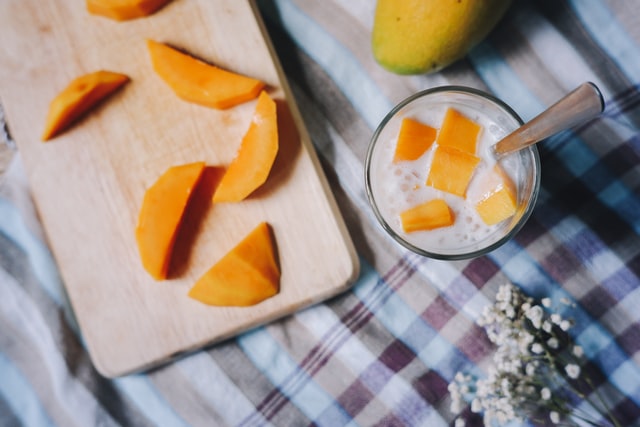 You can find mango drink or dish terms for different and creative one-liners.