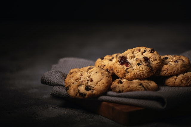 A batch of cookie puns are sweeter than sugar.