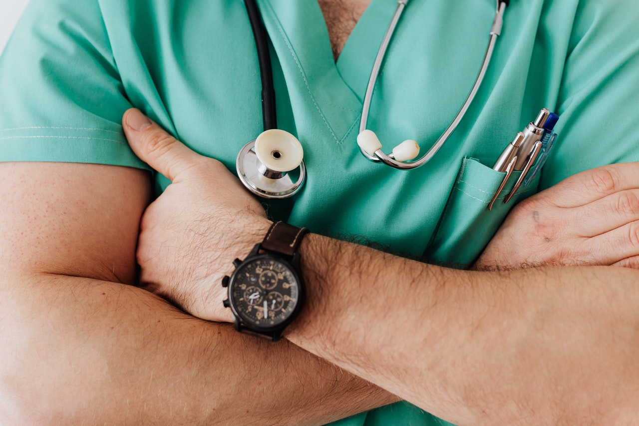 If someone is having a stroke, they need to receive medical attention as quickly as possible.