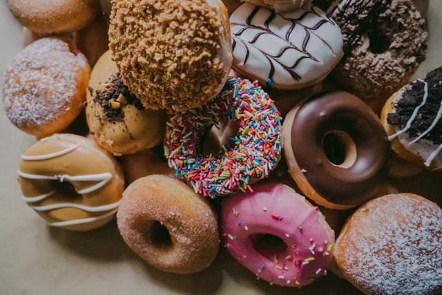 A joke with a donut saying some funny and intense puns is sure to make anyone giggle.