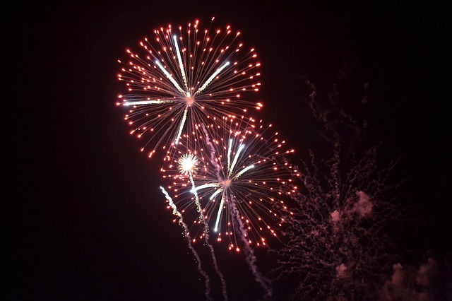 Amusing July 4th humor can make you see stars and stripes.